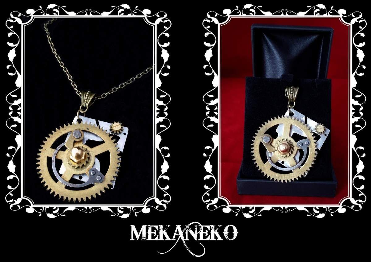 Bijoux steampunk , collier mécanisme de montre et engrenage